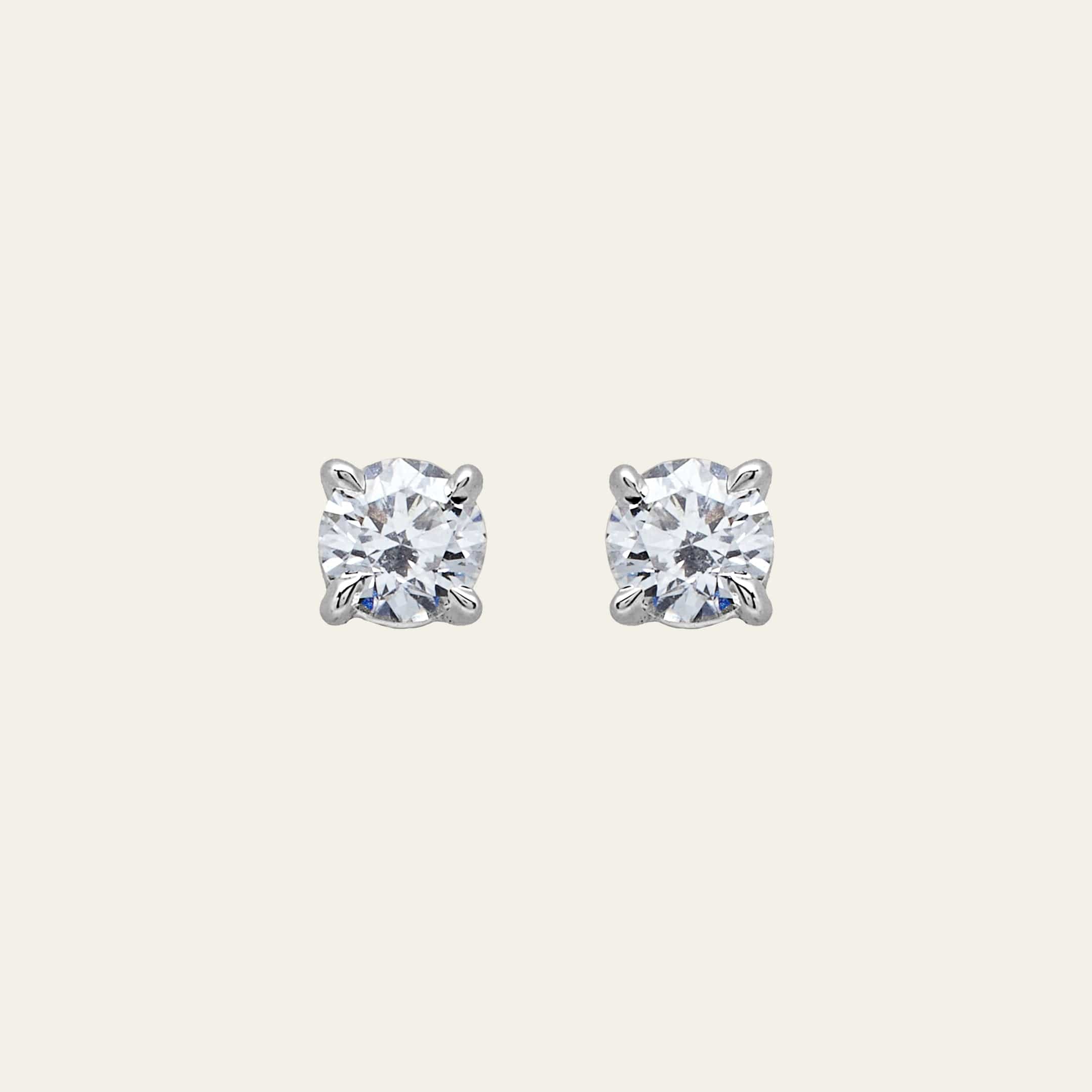 Round Brilliant-Cut Diamond Stud Earrings