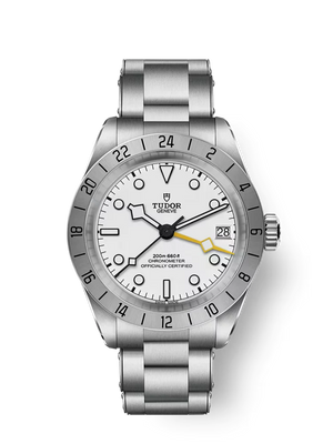 Tudor Black Bay Pro - m79470-0004
