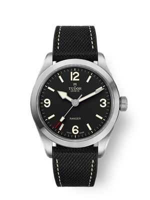 Tudor Ranger - m79950-0002