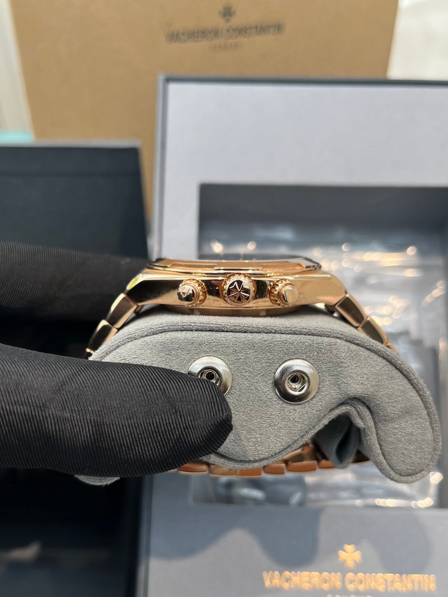 Vacheron Constantin Overseas Chronograph Rose Gold Green Dial 5520V/210R-B966