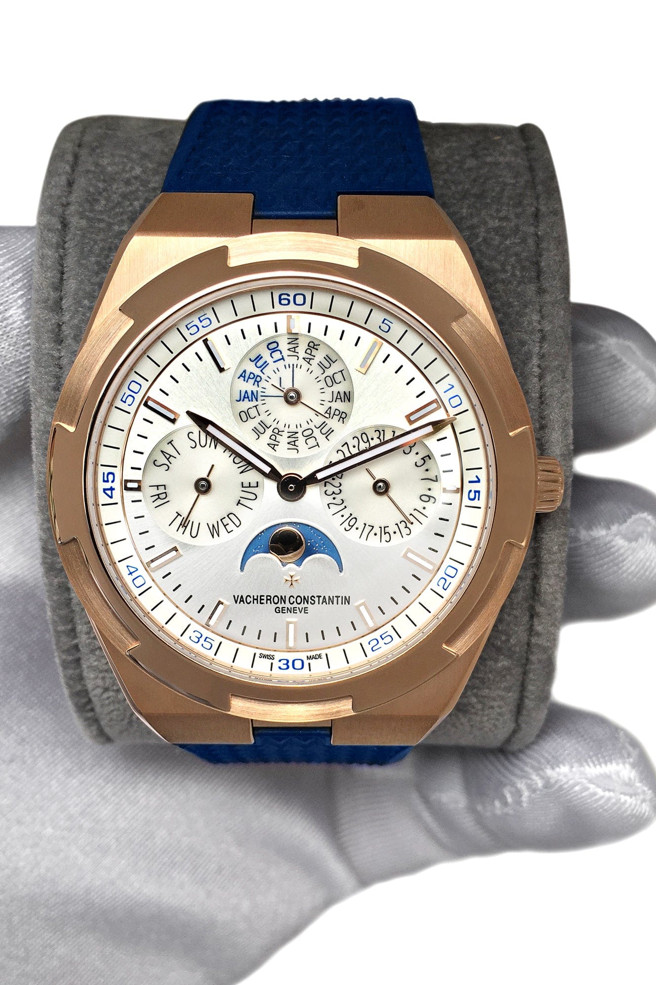 Vacheron Constantin Overseas 4300V/000R-B064 Ewiger Kalender Ultra-Thin Rose Gold Silver Dial