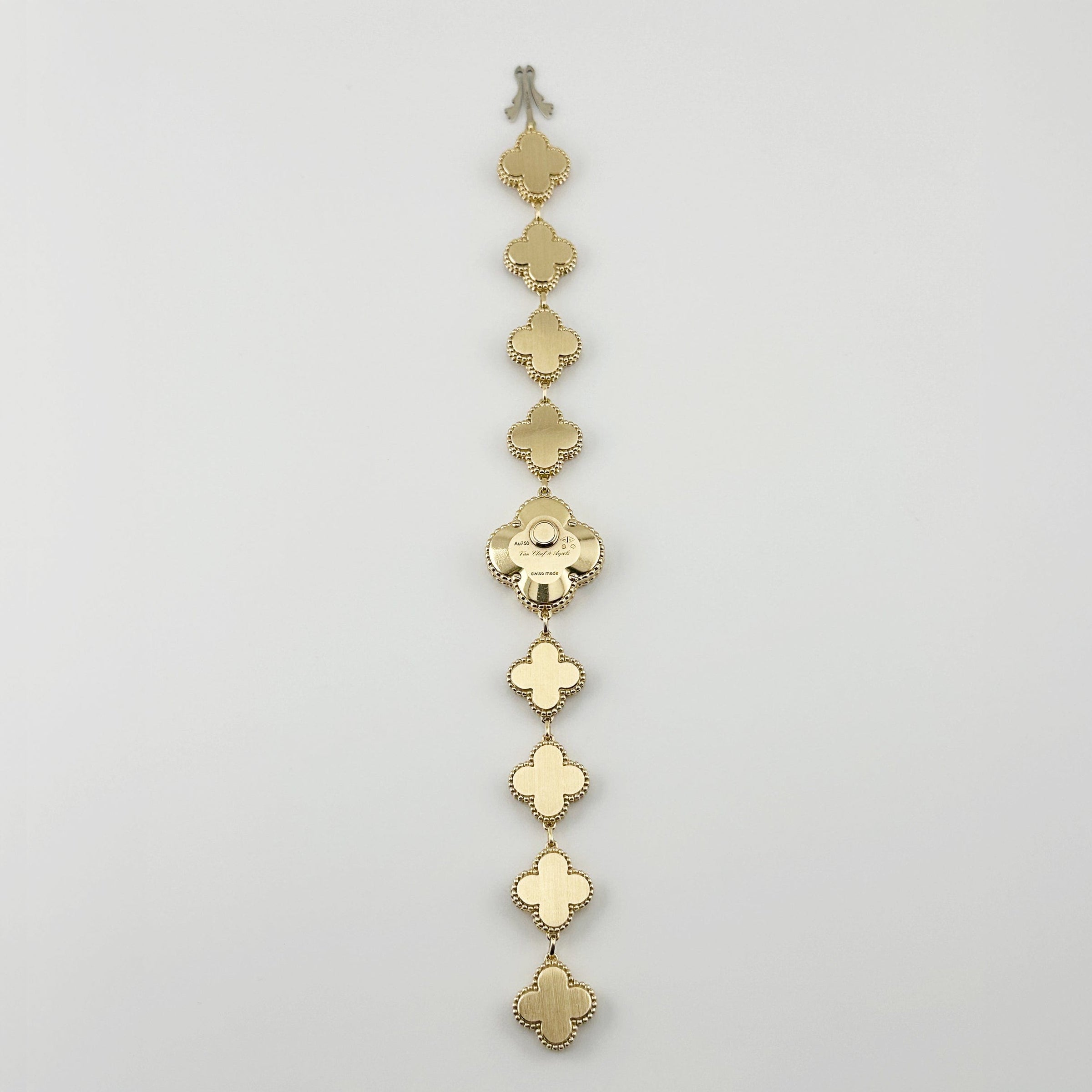 Van Cleef & Arpels Sweet Alhambra VCARO8WW00 Gold Dial Watch with Diamonds (2023)