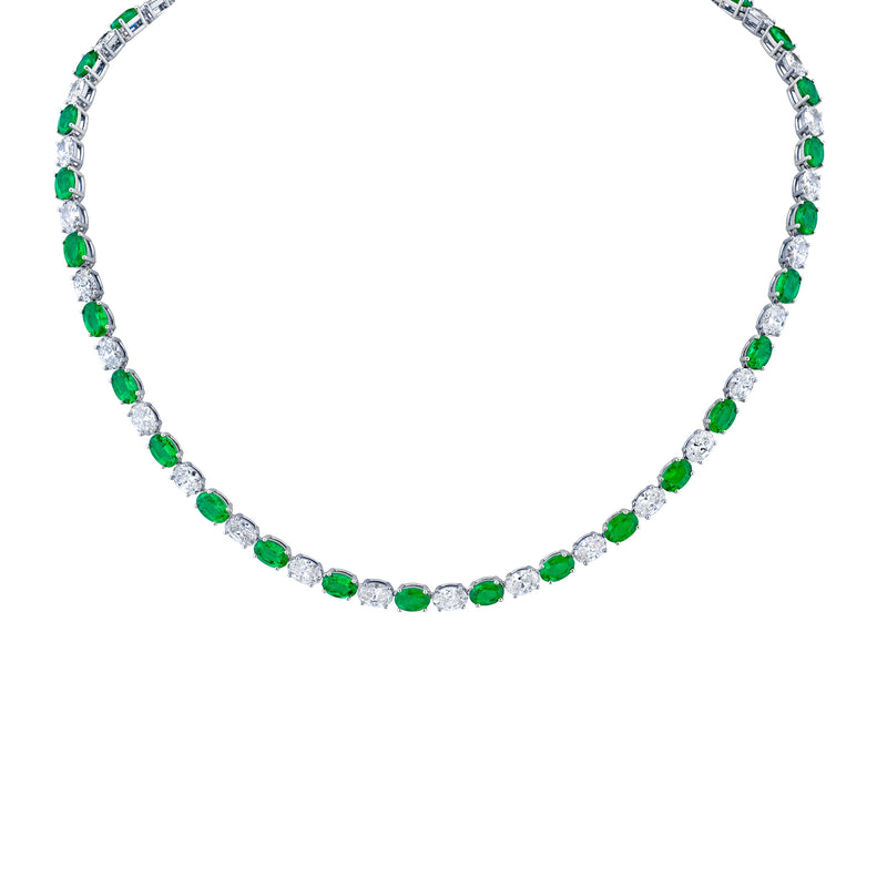 Alternating Oval-cut Diamonds and Green Emeralds Necklace