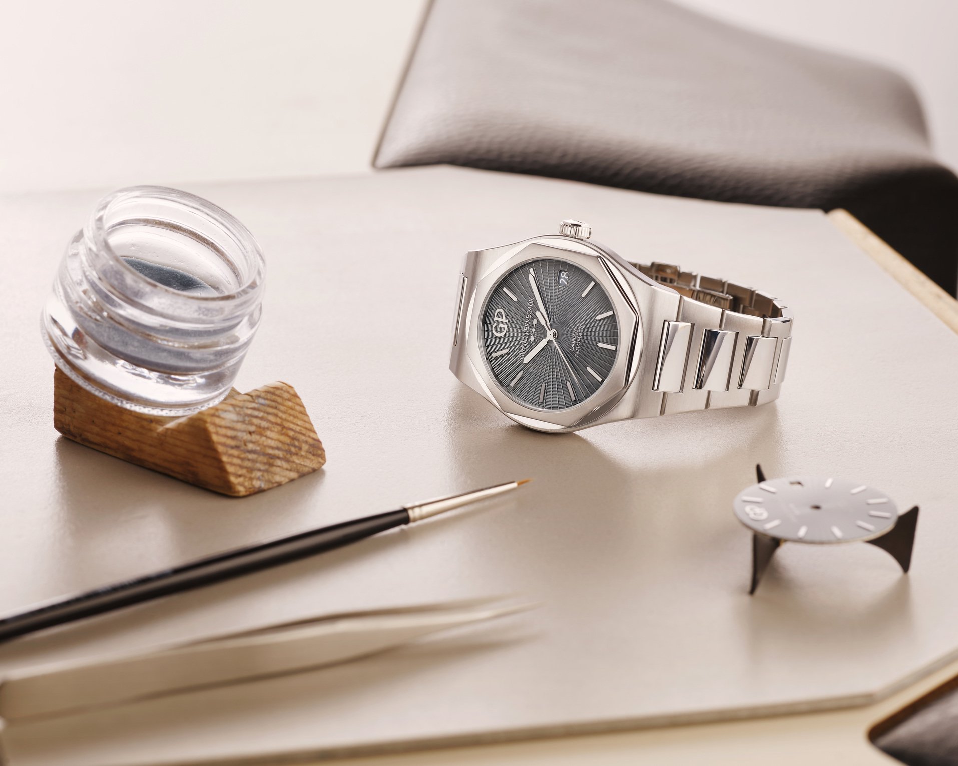 Laureato 42