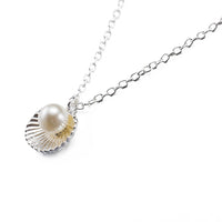 Seashell Pearl Necklace in 18K White Gold Plated