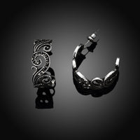 Filigre Black C Stud Earring in 18K White Gold Plated