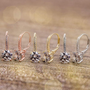 Classic 4 Prong Leverback Earring