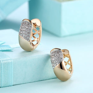 Austrian Crystal Curved Layering Huggies Set in 18K Gold - Golden NYC Jewelry
