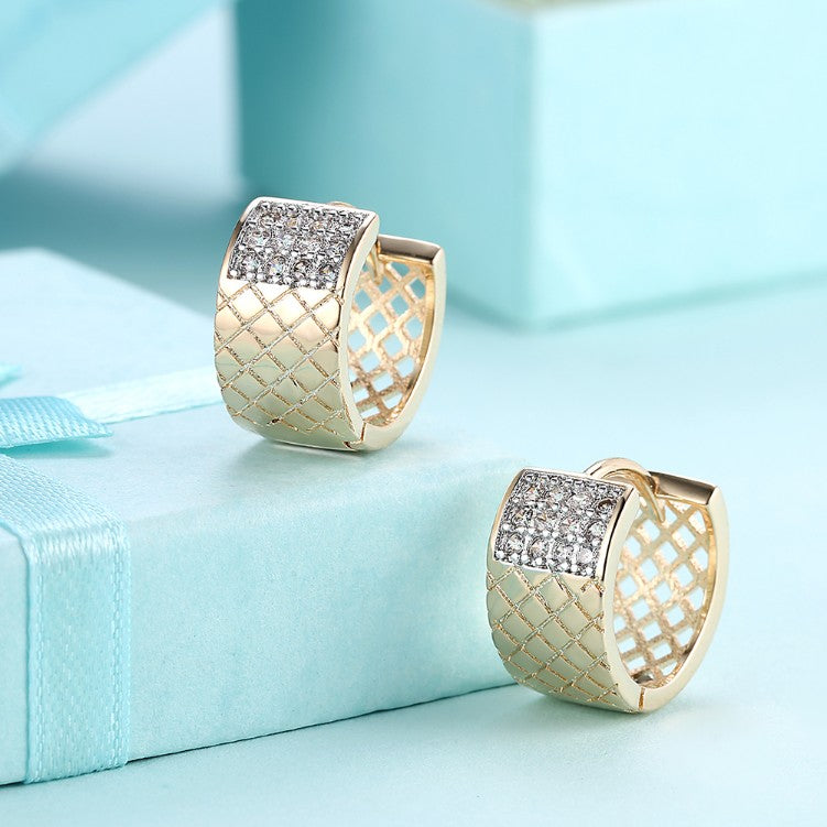 Twelve Stone Austrian Crystal Criss-Cross Huggies Set in 18K Gold - Golden NYC Jewelry