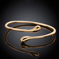 Drop Bangle in 14K Gold