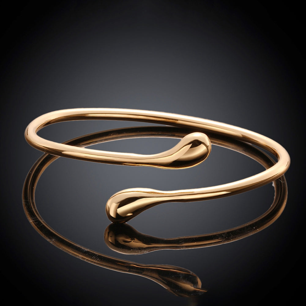 Drop Bangle in 14K Gold