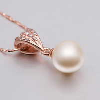 Freshwater Pearl Necklace in 18K White Gold Plated