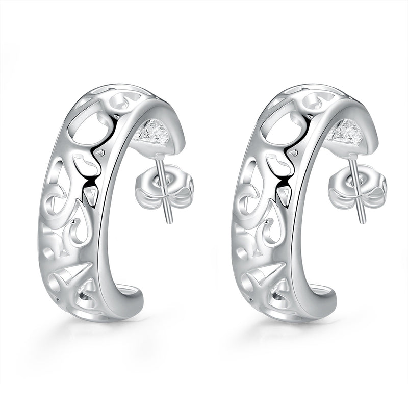 Filigree Stud Earring in 18K White Gold Plated