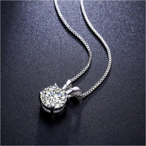 Solitaire Swarovski Elements Classical Princess Cut Necklace in 18K Gold Plating