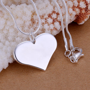 Symetrical Heart Necklace in 18K White Gold Plated