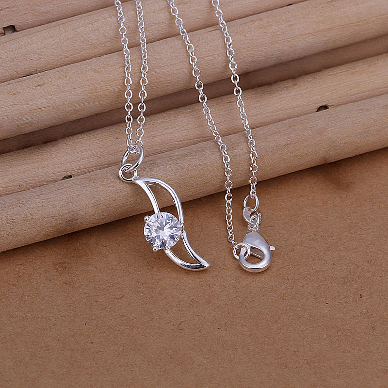 Drop Necklace in 18K White Gold Plated