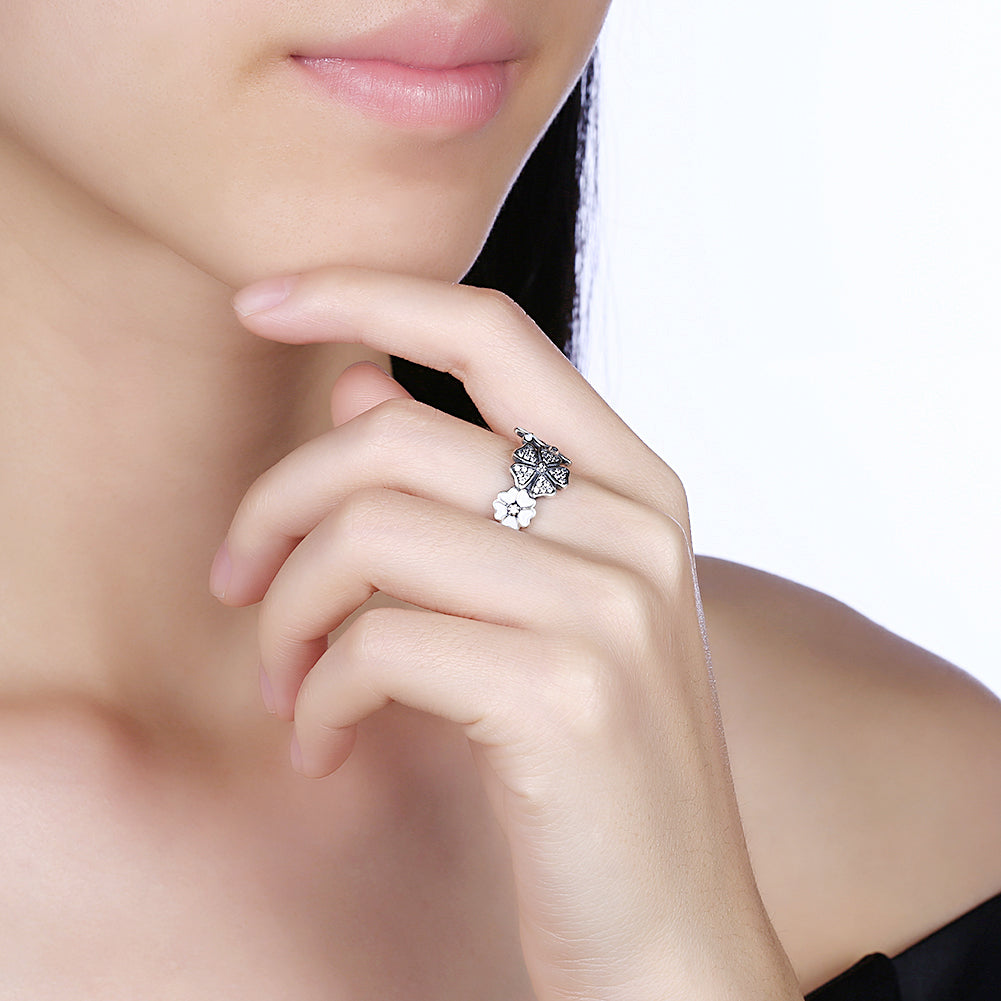 Sterling Silver Swarovski Floral Daisy Ring